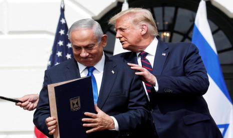 Israel Bom Destilasi Iran, Trump Marah, Arab Rugi 194 Miliar Dolar