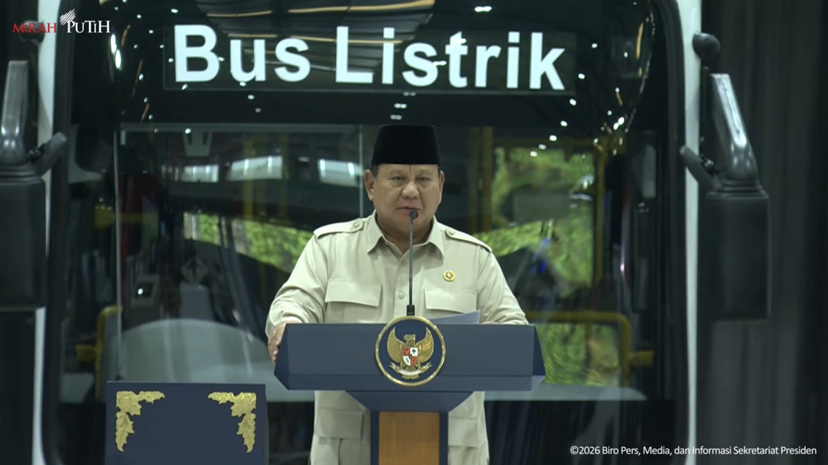 Prabowo Resmikan Pabrik Perakitan Bus-Truk Listrik di Magelang Jateng