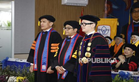 Perkuat Riset, President University Tambah Tiga Guru Besar