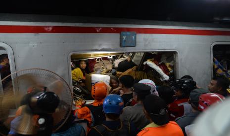 Innalillahi, 14 Penumpang Meninggal Dibawa ke RS Polri Kramat Jati