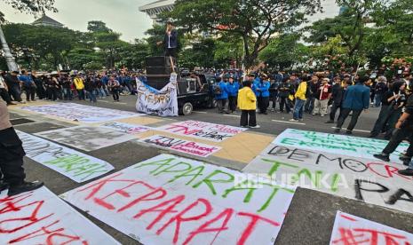 Ratusan Mahasiswa Semarang Demo Desak Kasus Andrie Yunus Dibawa ke Peradilan Umum