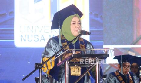 Wisuda Universitas Nusa Mandiri 2026 Berlangsung Khidmat, Rektor Tekankan Peran Alumni