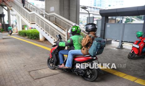 Gojek Kaji Pemangkasan Potongan Ojol Jadi 8 Persen Usai Perpres 27/2026