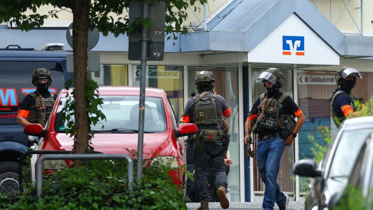 Tegang! Penyanderaan Bank di Jerman, Polisi Kepung Lokasi