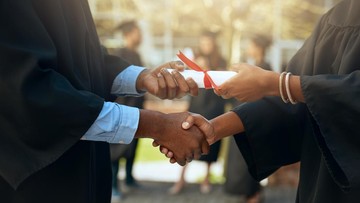 Siswi SMA di Tangsel Diterima di 7 Univesitas Ternama Dunia