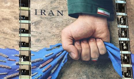 Iran Izinkan Kapal China Lintasi Selat Hormuz