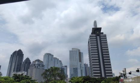 Prakiraan Cuaca Jakarta Jumat: Cerah Berawan Sepanjang Hari, Suhu Capai 33 Derajat