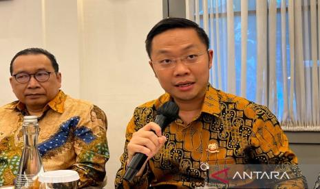 Kemenhub Percepat Elektrifikasi KRL Cikarang-Cikampek, Waktu Tempuh Makin Singkat