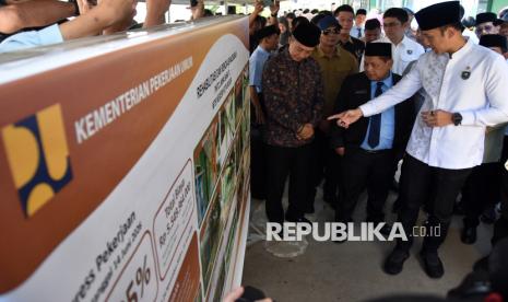Menko AHY Tinjau Progres Renovasi 127 Madrasah di Jawa Barat