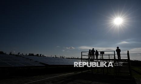 Kejar Target PLTS 100 GW, Indonesia Butuh Skema Pembiayaan Syariah