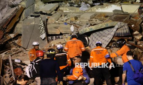 Korban Tewas Akibat Gempa Venezual Sudah Hampir Menyentuh 1.000 Orang