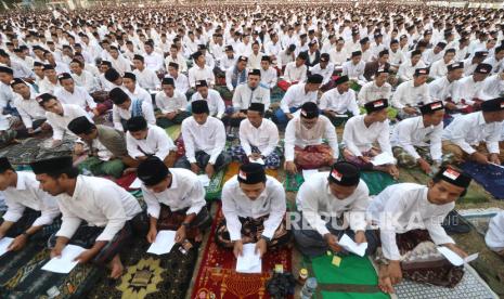 Dalil Ini ‘Melawan’ Anggapan Doa Awal dan Akhir Tahun Hijriah Sebagai Praktik Bid’ah Munkaroh