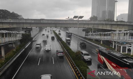 Prakiraan Cuaca DKI Jakarta Kamis Ini: Jaksel dan Jaktim Hujan Ringan