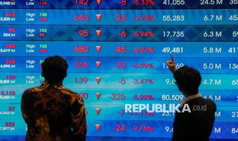 Saat Bangsa Digdaya Keliru Mengidentifikasi Dirinya Sendiri