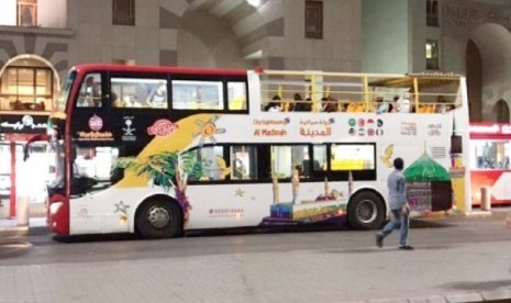 Berkeliling Madinah dengan Bus Tingkat Merah