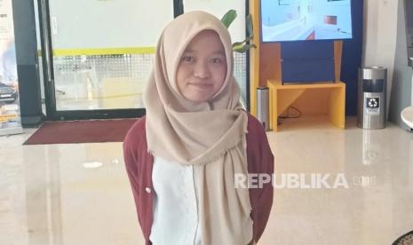 Mahasiswi UNM Tembus Bank Mandiri Taspen, Jadi Graphic Designer Lewat IEP 3+1