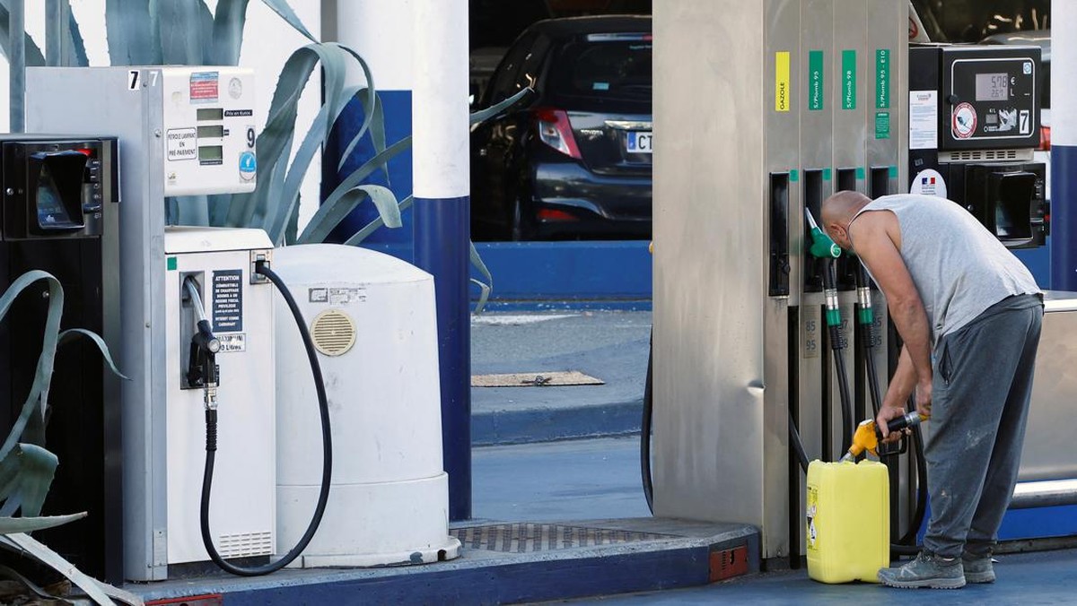 ‘Korban Baru’ Perang Iran Menjerit! Bensin Hampir Rp 38 Ribu Per Liter