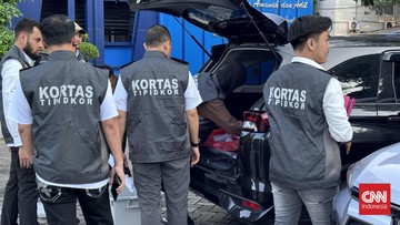 Kortastipidkor Geledah Kafe Sidoarjo di Kasus Korupsi Impor HP Seken