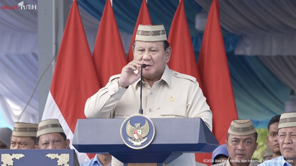 Prabowo Dapat Penghargaan Adhi Bhakti Tani Nelayan Maha Utama