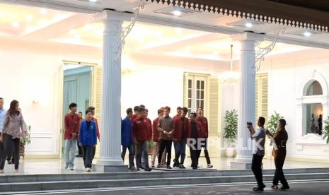 Temui Mahasiswa di Istana Wapres, Gibran Hargai Penyampaian Aspirasi 