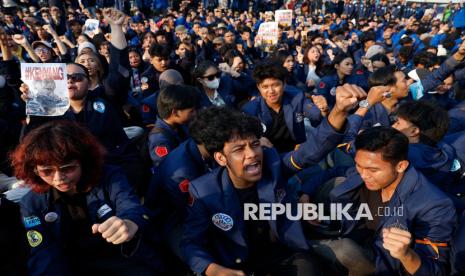 Menjawab Kritik dengan Kerja Nyata