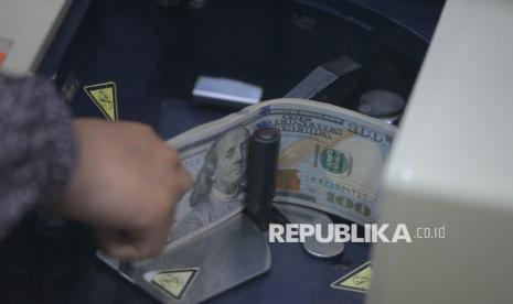 Rekor Baru! Utang Luar Negeri Indonesia Hampir Sentuh Rp 8.000 Triliun