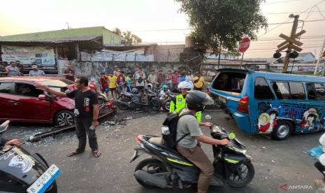 Polisi Selidiki Kecelakaan Beruntun Libatkan Enam Kendaraan di Bogor