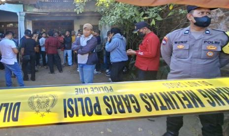 Polres Nganjuk Selidiki Penemuan Jenazah Pria Terpendam di Pekarangan Rumah Warga