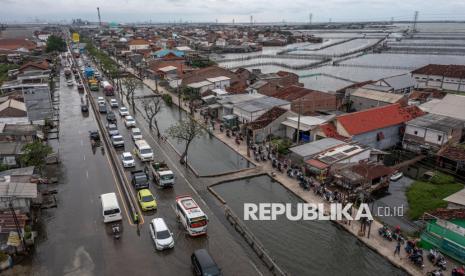 Bappeda Sebut Kerugian Ekonomi Akibat Rob Pantura Jateng Capai Triliunan Rupiah