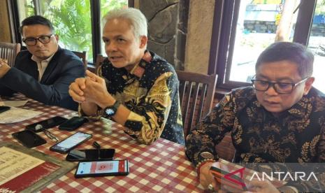 Ganjar Pranowo Minta Partai Perkuat Kedekatan dengan Masyarakat Lewat Kader Responsif