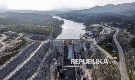 El Nino Ancam PLTA, Penguatan Jaringan Listrik Dinilai Mendesak