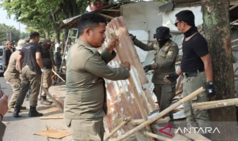 Pemkab Bogor: 92 Bangunan Liar di Ciseeng Dibongkar Mandiri oleh Warga