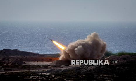 Balas Serangan, Rudal-Drone IRGC Hantam Pangkalan Militer AS di Kuwait-Bahrain