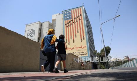 AS Terus Bombardir Iran