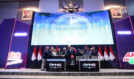 Enam Perusahaan Melantai di Bursa pada Pekan Ini, IHSG Ditutup di Level 5.924