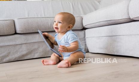 Dampak Paparan Screen Time pada Anak Usia di Bawah 2 Tahun