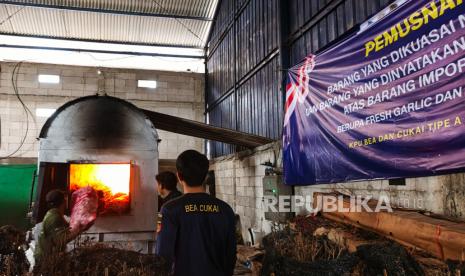 Musnahkan Barang Impor Longstay, Bea Cukai Tanjung Priok Dorong Arus Logistik Nasional