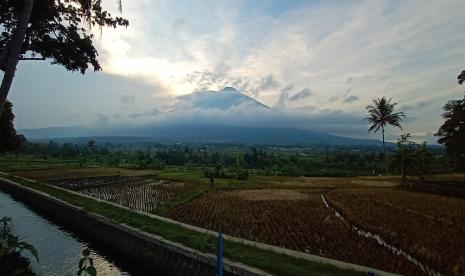 Tiga Pendaki Masuki Kawah Gunung Ciremai, BTNGC: Zona Terlarang, Berbahaya, dan Rusak Ekosistem