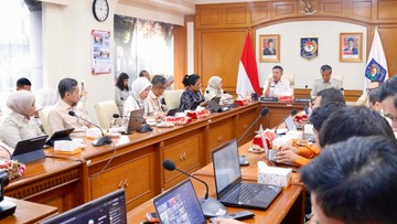 Sekjen Kemendagri Minta 174 Pemda Sempurnakan Data Calon Penerima BSPS