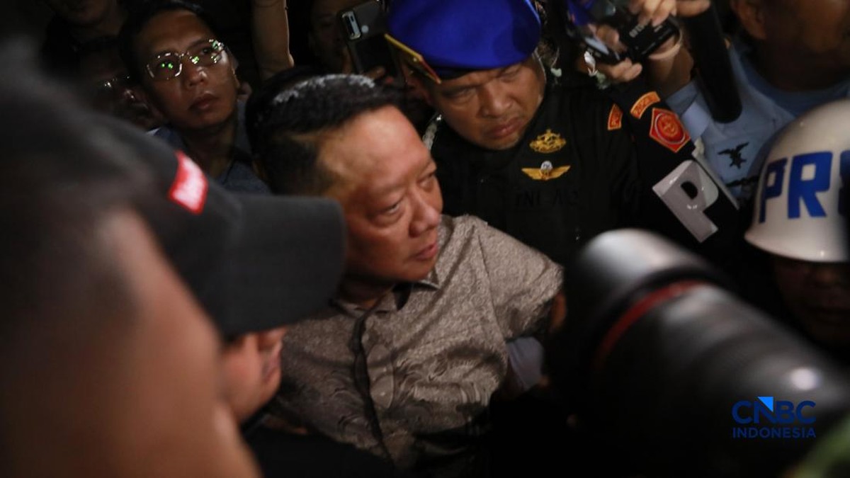 Kejagung Tahan Mantan Jampidsus Febrie Adriansyah di Rutan KPK!
