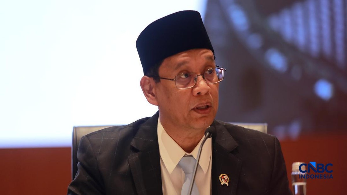Purbaya Sidak Lapangan, Cek Sekolah Rakyat dan MBG