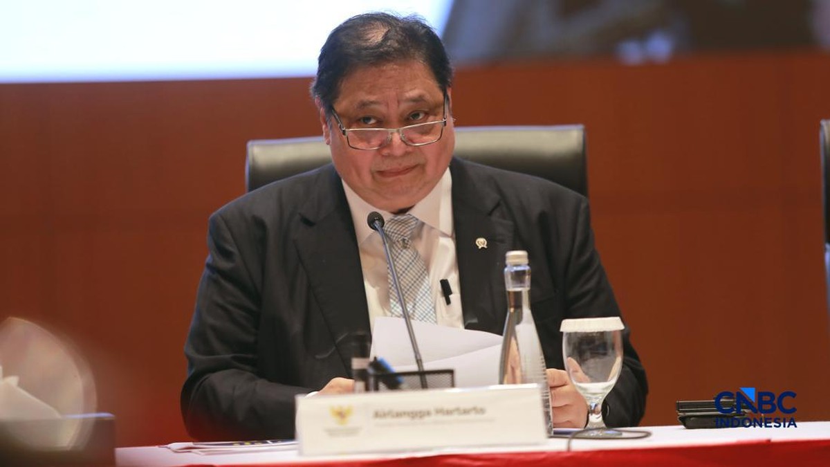 Airlangga Bantah Plastik RI dari China: Kita Punya Chandra Asri-Lotte