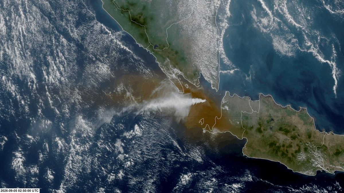 Erupsi Lagi Semalam, Gunung Anak Krakatau Masih Level III Siaga!