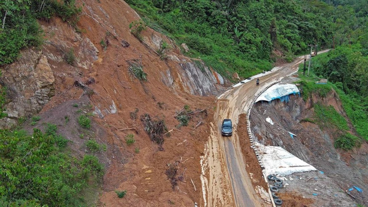 PU Butuh Anggaran Segini Buat Perbaiki Jalan-Jembatan di Sumatra