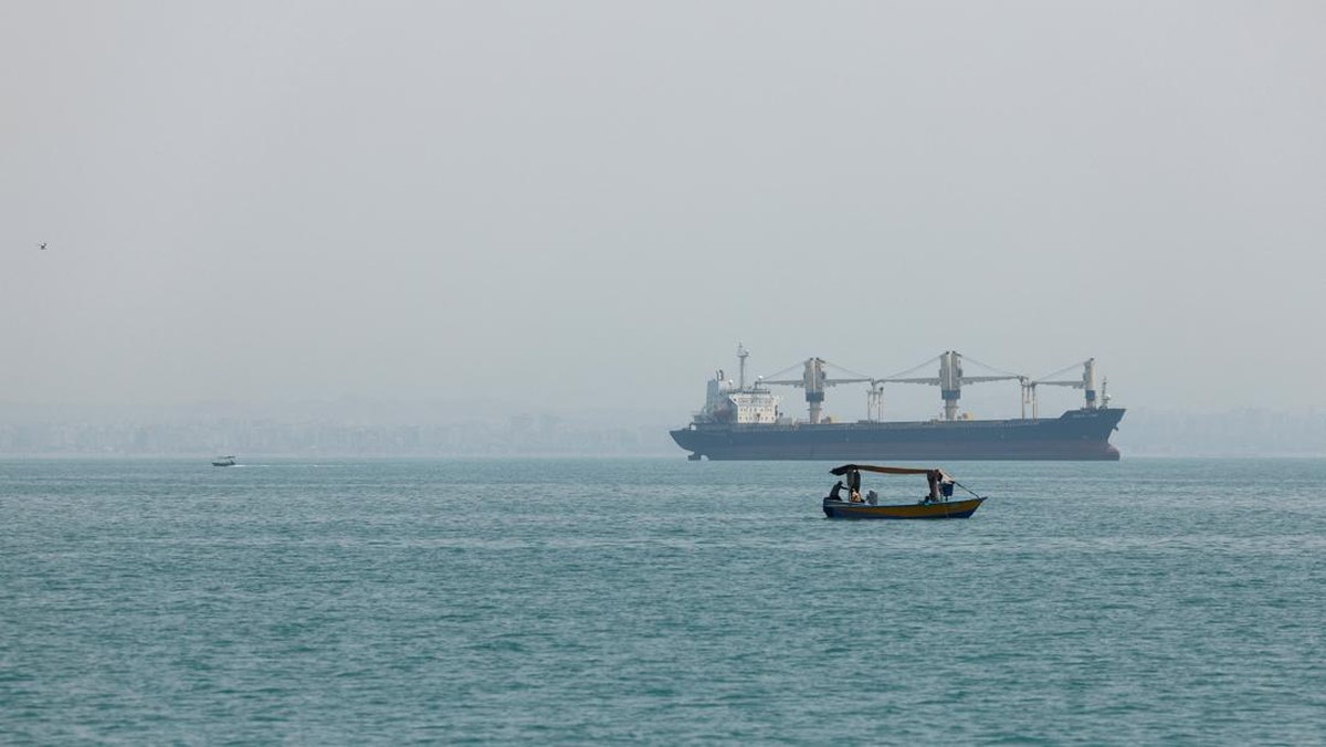 Ditolak Trump, Iran Masih Tunggu Jawaban AS Soal Hormuz
