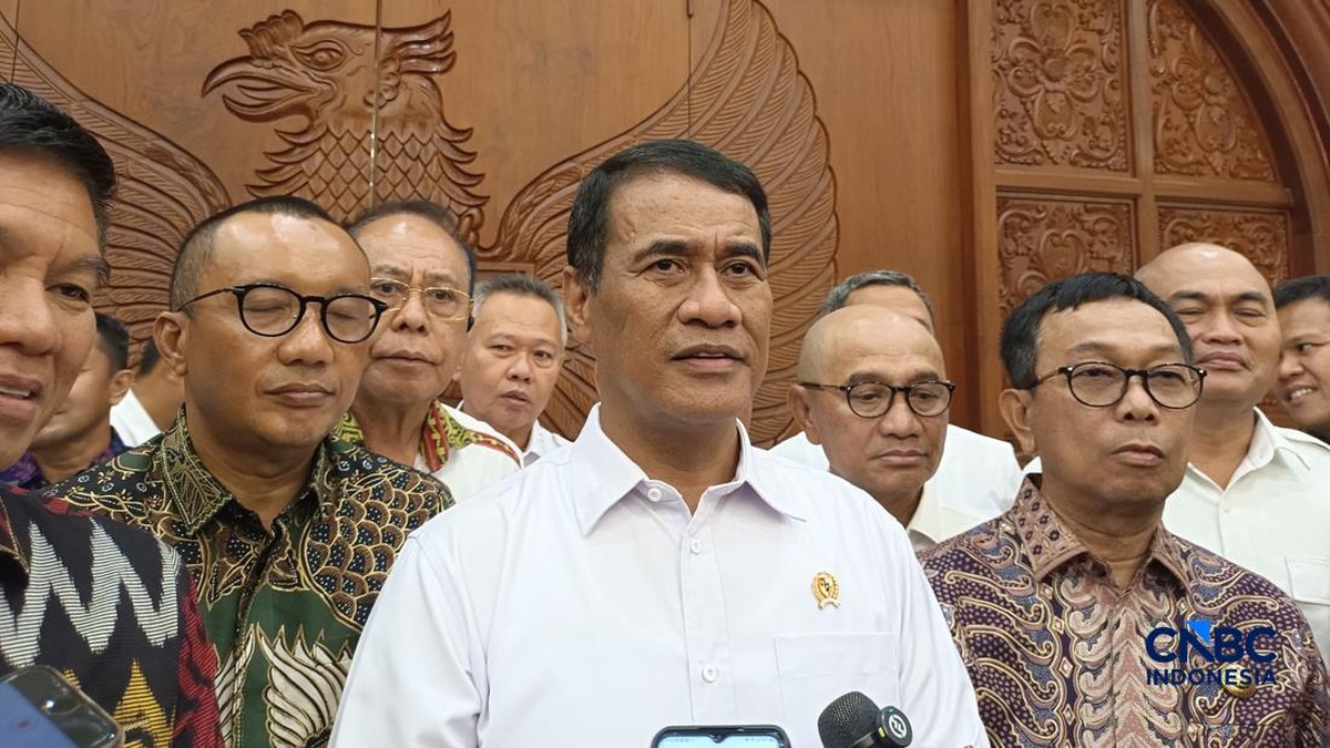 Amran Dapat Tugas dari Prabowo, Langsung Didatangi 44 Bupati Pagi-Pagi