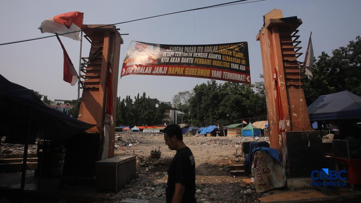Kondisi Pasar Legendaris Taman Puring Bikin Sedih, Muncul Tenda Biru