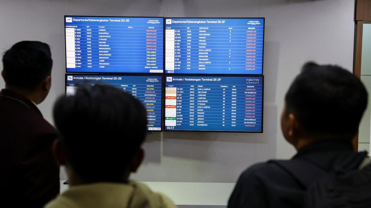 8 Bandara Tutup Akibat Abu Anak Krakatau, 170.000 Penumpang Terdampak