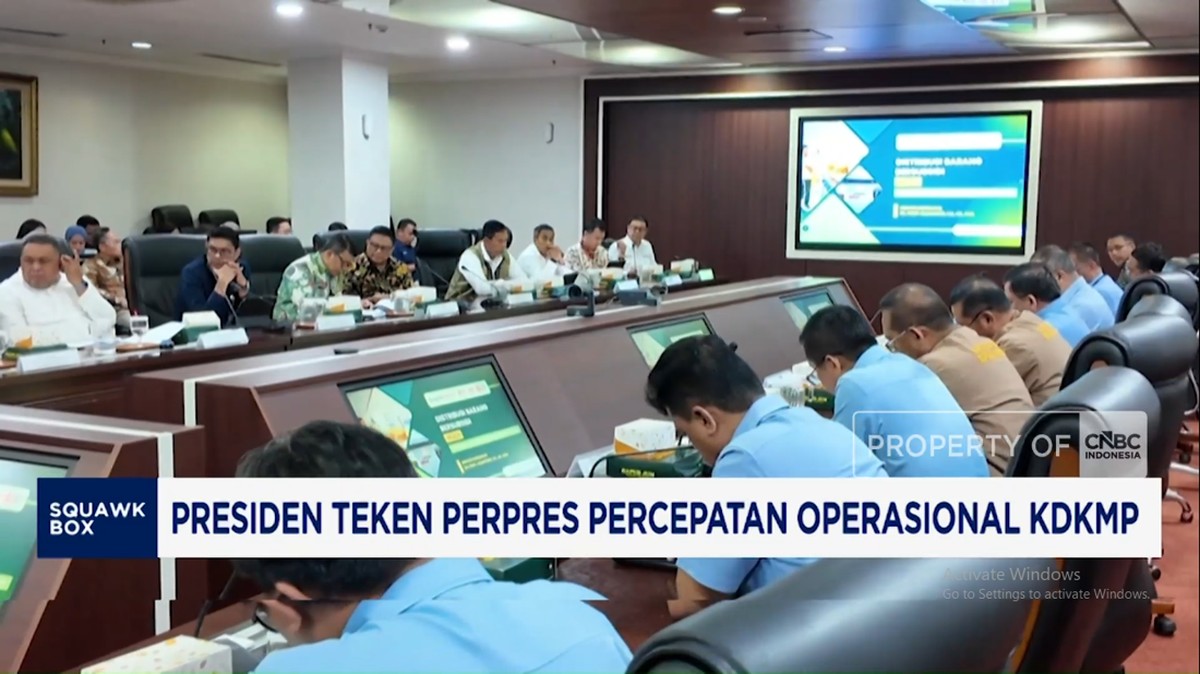 Video: Presiden Teken Perpres Percepatan Operasional KDKMP