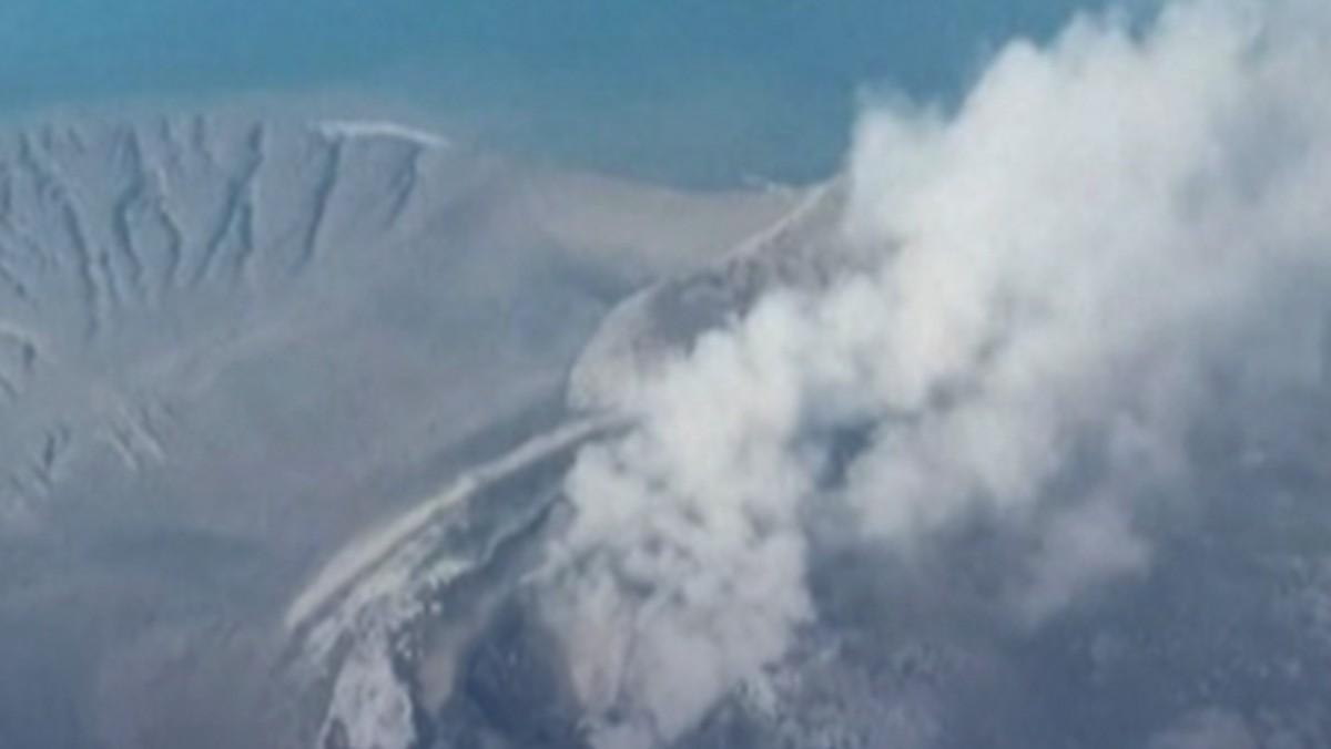 Makin Kondusif, Abu Erupsi Anak Krakatau Bergerak ke Laut Hindia